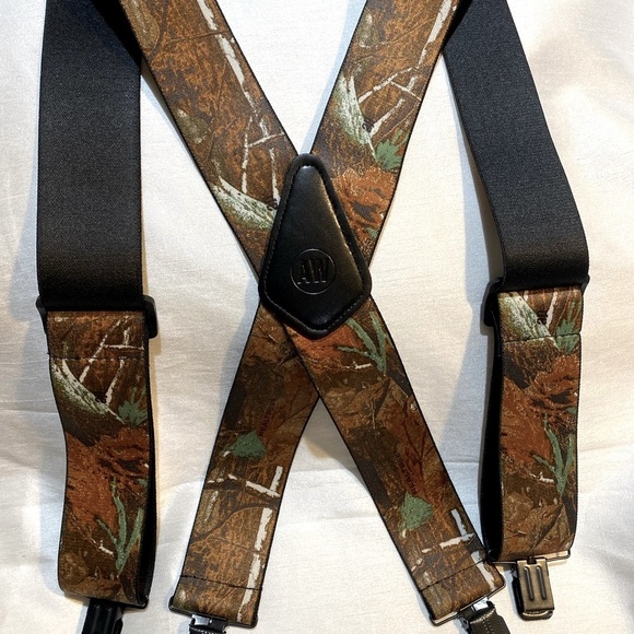 RealTree Camo Suspenders Clip On Outdoor Hunting  Clip on Style  2” wide Elastic - Picture 2 of 6